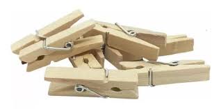 BROCHES DE MADERA  X 12 UND
