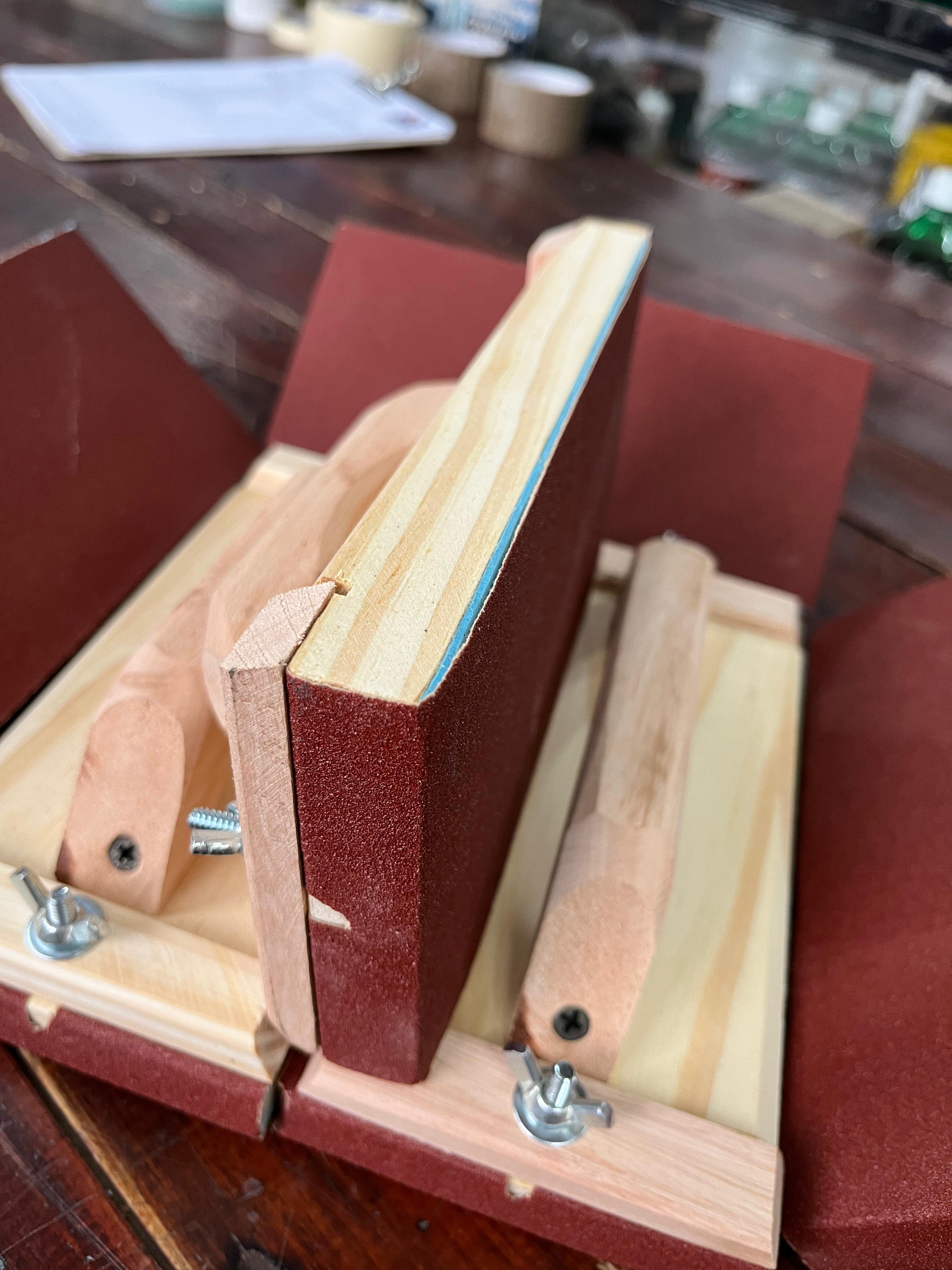 FRATACHO LIJADOR DE MADERA